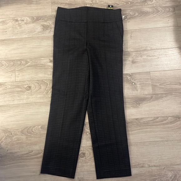 Reitmans the modern stretch - Picture 1 of 3